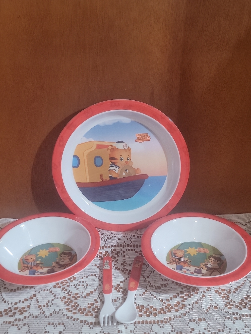 Daniel Tiger 5 Piece  Red Rim Children's Dish Set